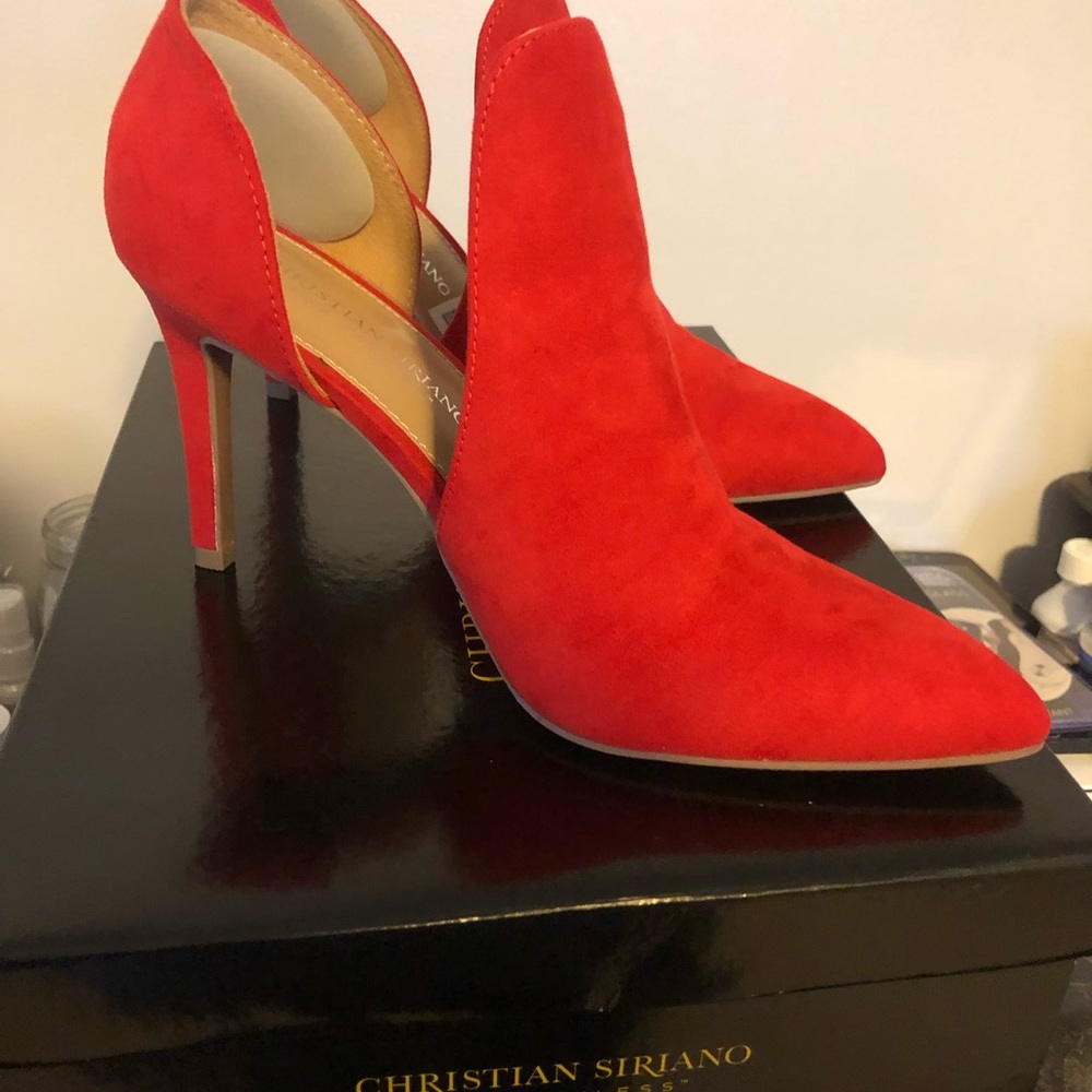 Red heels - Picture 2 of 4